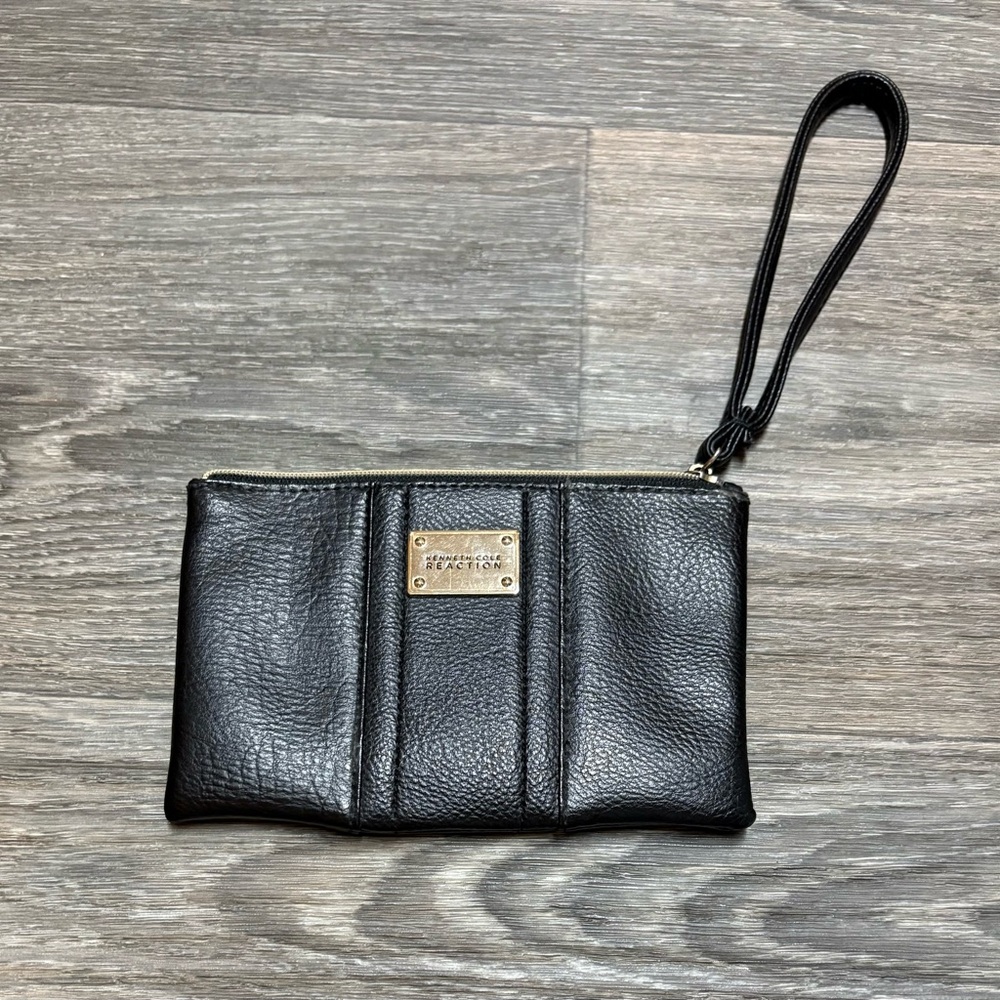 Kenneth Cole Reaction Wristlet